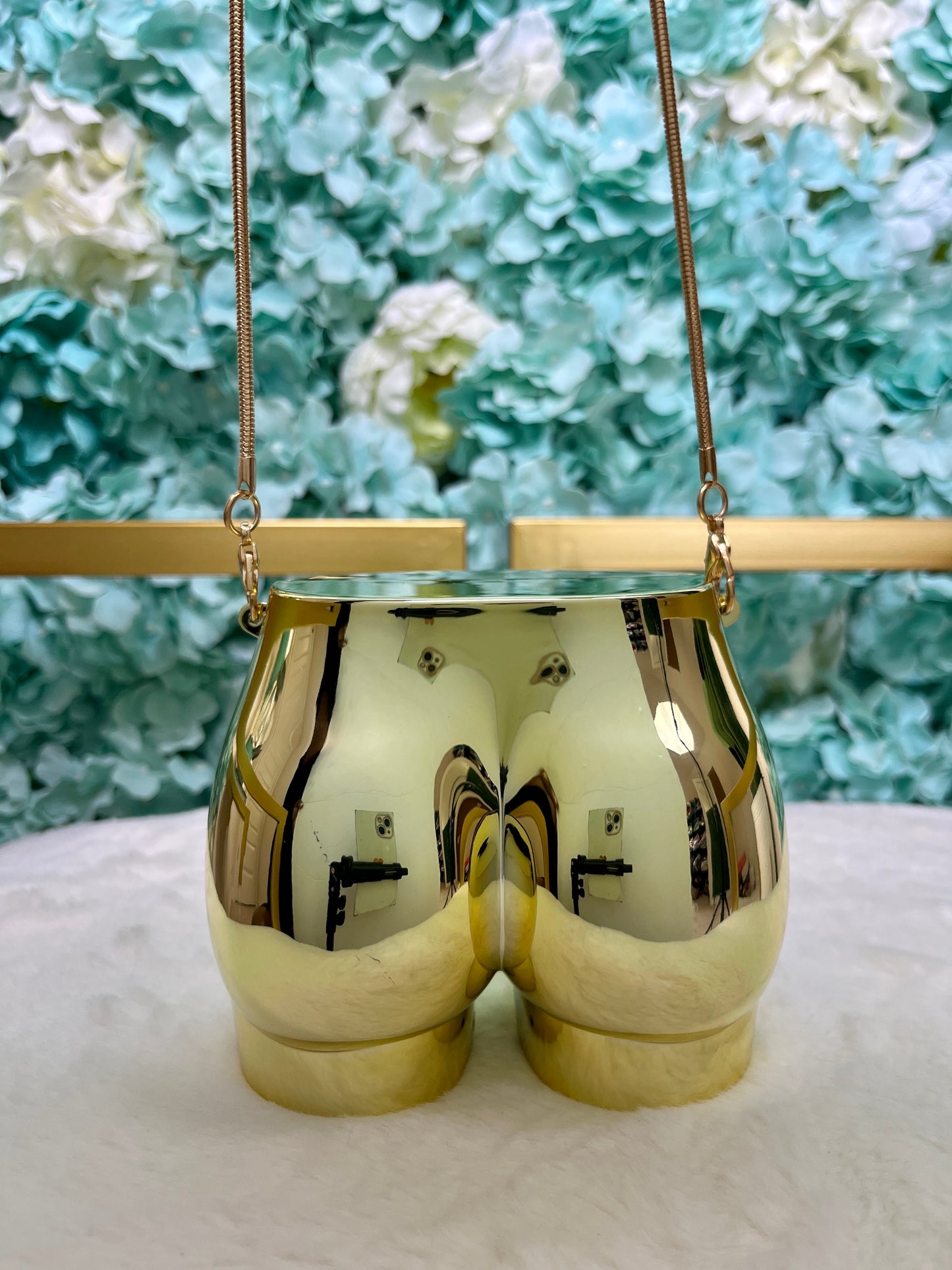 Cheeky Crossbody Bag (Gold)