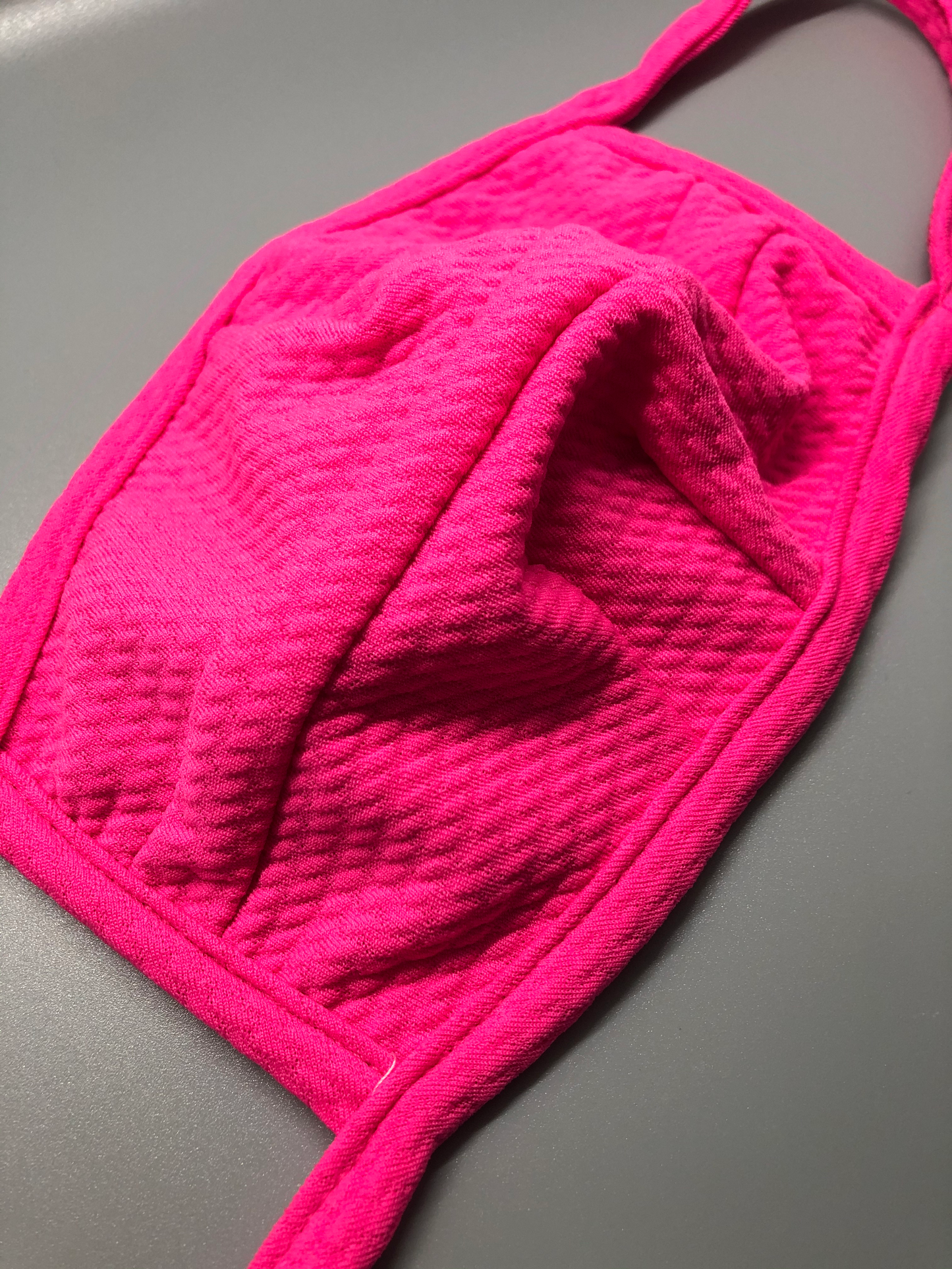 Neon Face Mask (Pink)