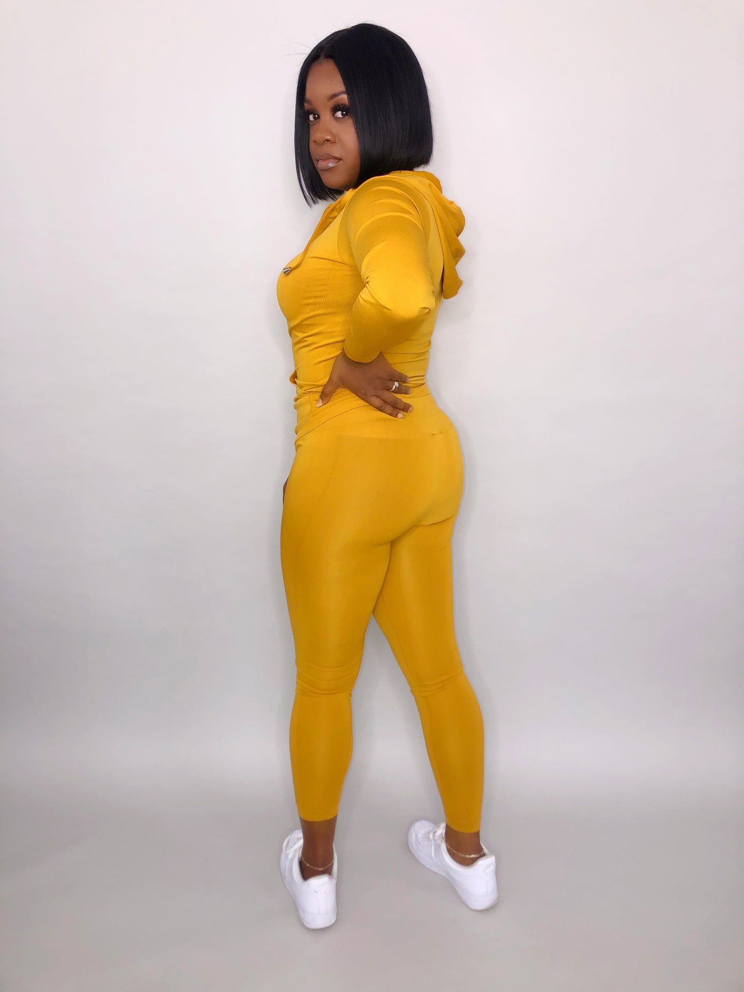 On The Run Set (Mustard)